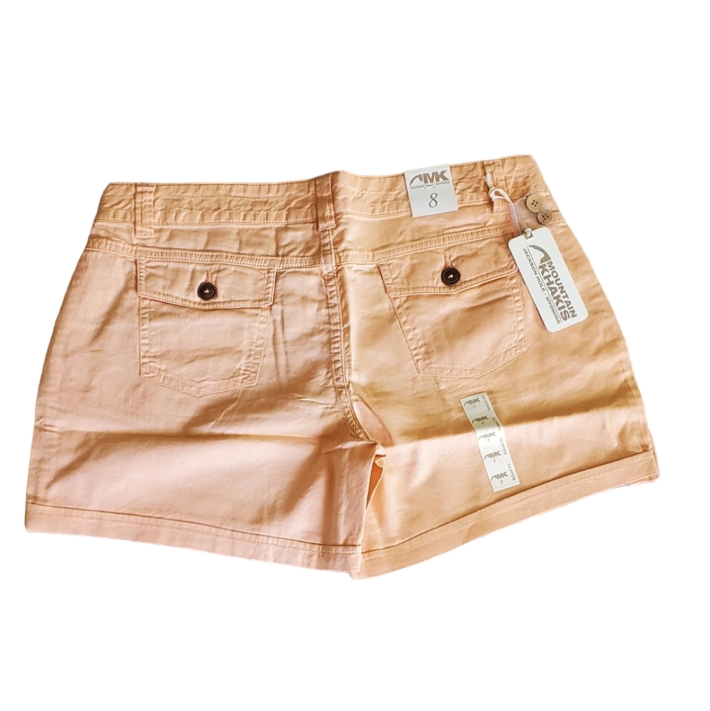 NWT Mountain Khkis Island Peachy Relaxed Fit Short. Sz.8.
